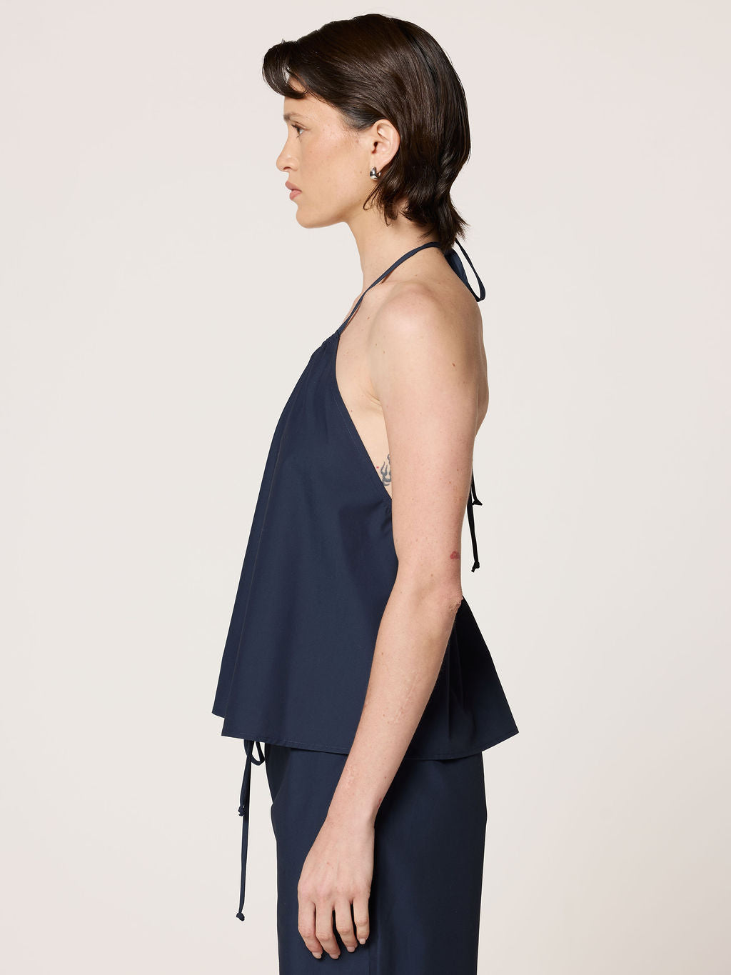 TAUNI TOP