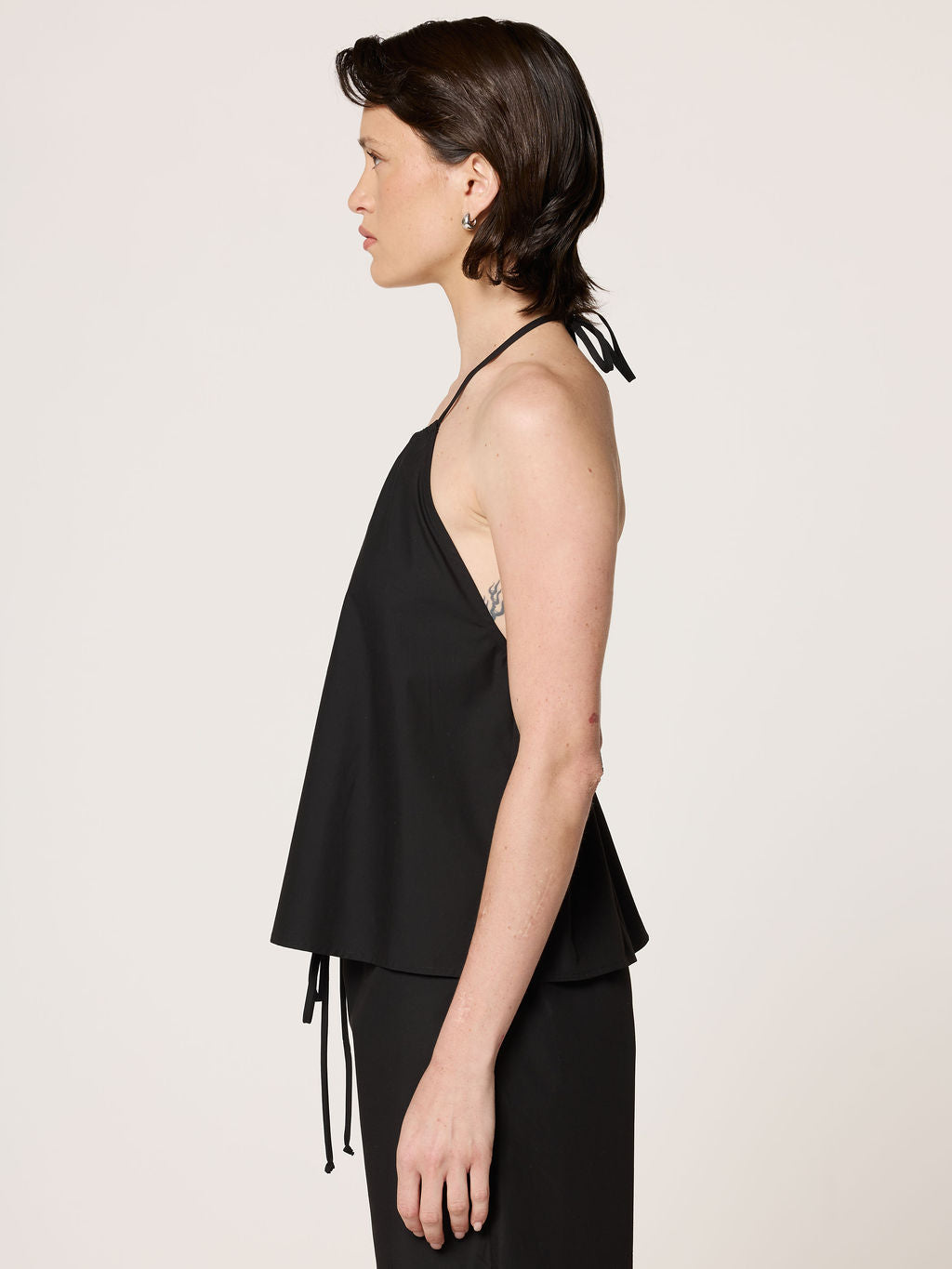 TAUNI TOP